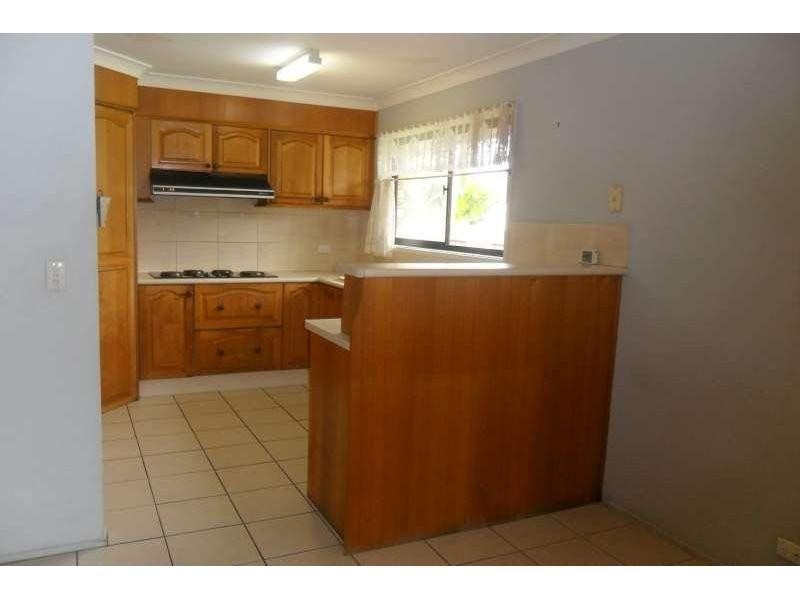 16 Allspice Drive, Ashmore QLD 4214