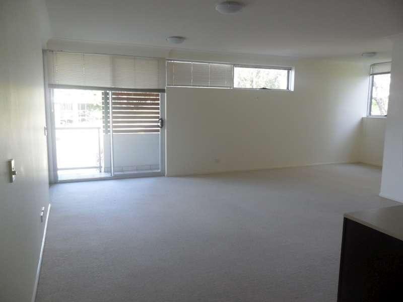 6/5 Carey Lane, Southport QLD 4215