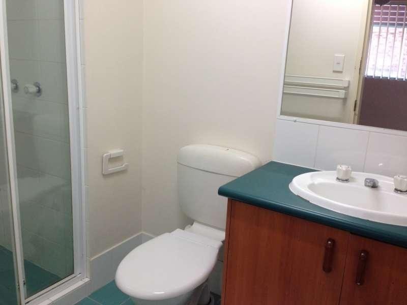 13/140 Marine Parade, Southport QLD 4215