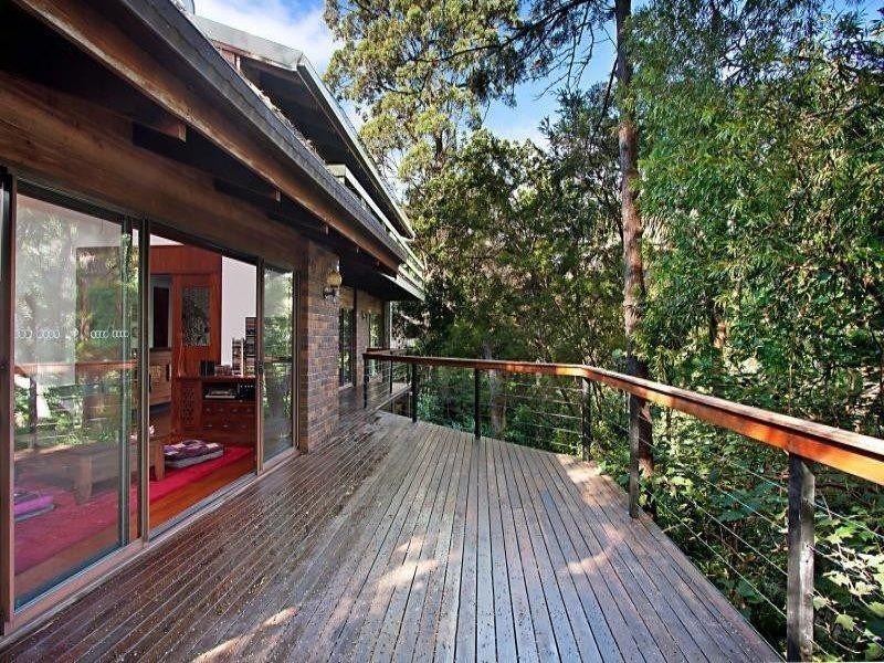 15 Ladds Ridge Road, Burleigh Heads QLD 4220