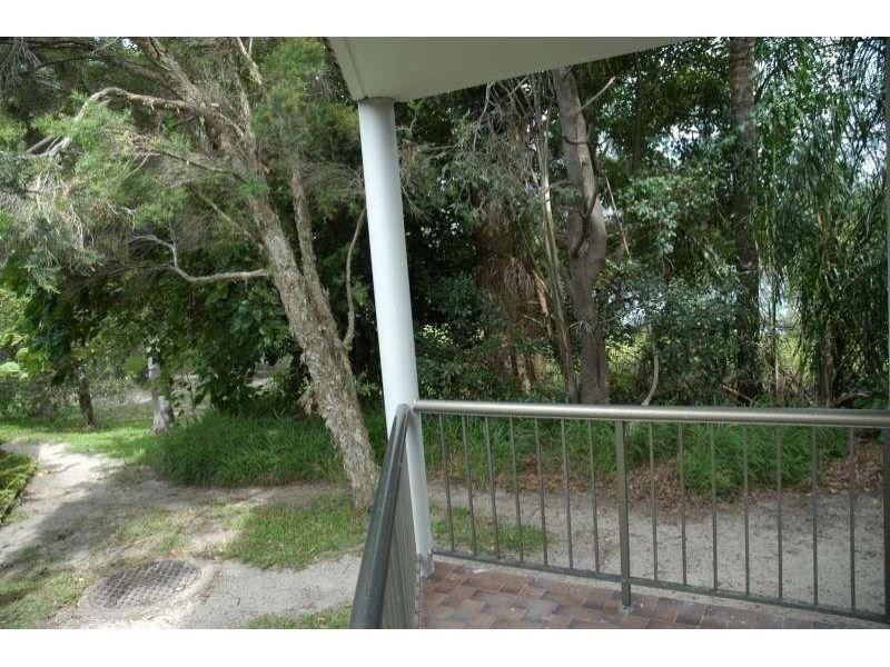 2/15 Huth Street, Labrador QLD 4215