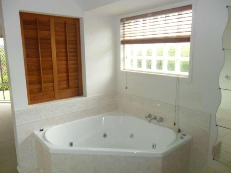 14 Kite Circuit, Arundel QLD 4214