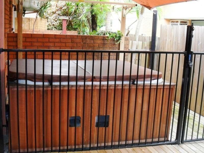 9/21 North Street, Southport QLD 4215