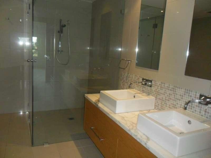 122/3 Pendraat Parade, Hope Island QLD 4212