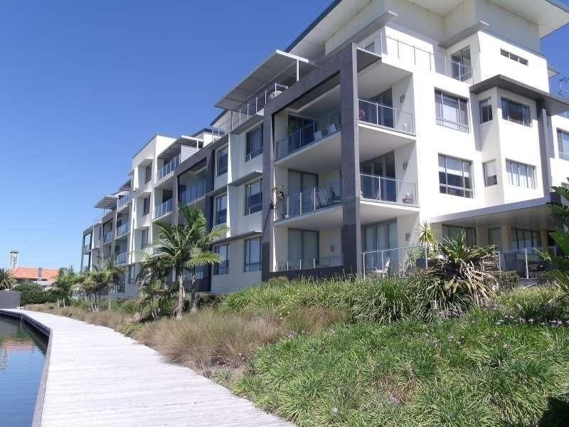 122/3 Pendraat Parade, Hope Island QLD 4212