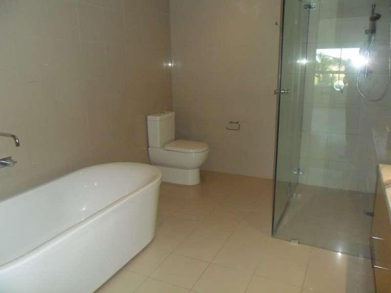 122/3 Pendraat Parade, Hope Island QLD 4212