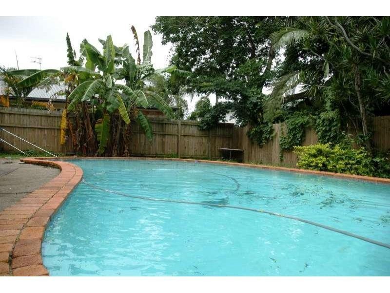 53 Blake Street, Southport QLD 4215