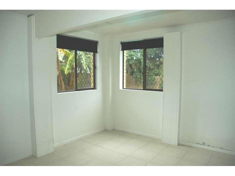 53 Blake Street, Southport QLD 4215