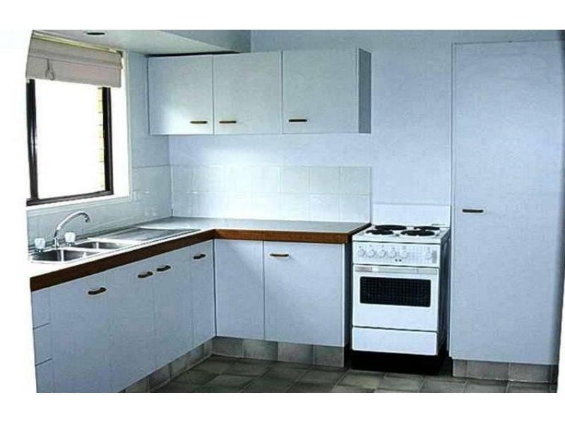 4 Angaston Court, Carrara QLD 4211