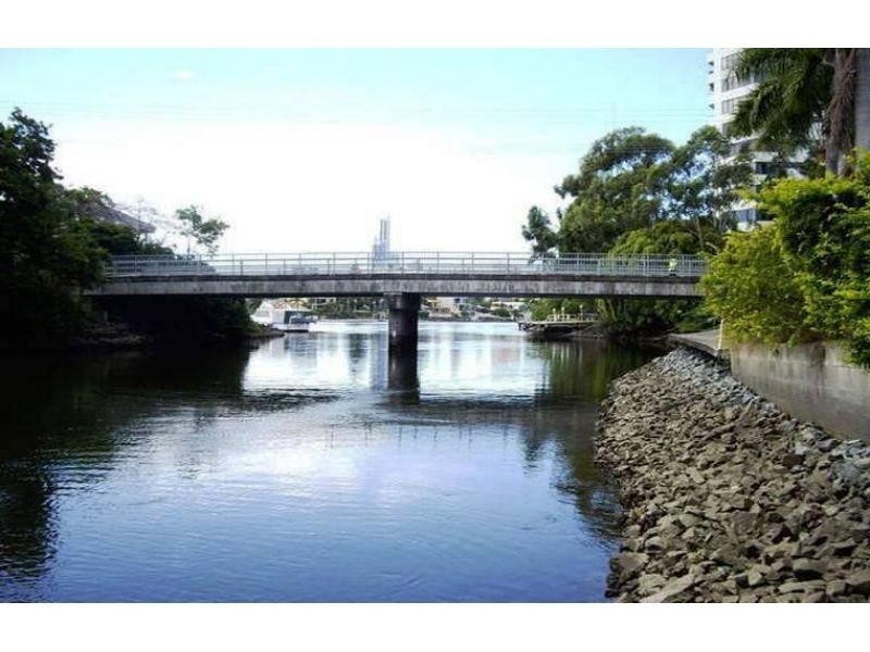 2/31 Monte Carlo Avenue, Surfers Paradise QLD 4217