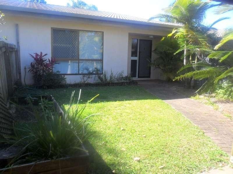 6/71 Olsen Avenue, Labrador QLD 4215