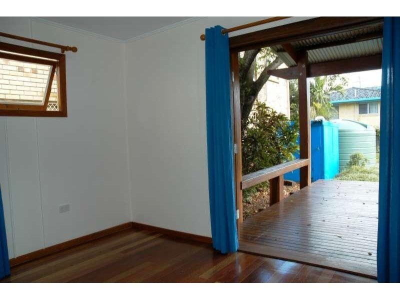 19 Baker Avenue, Labrador QLD 4215