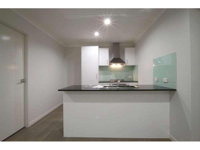 2/6 Soward Court, Morayfield QLD 4506