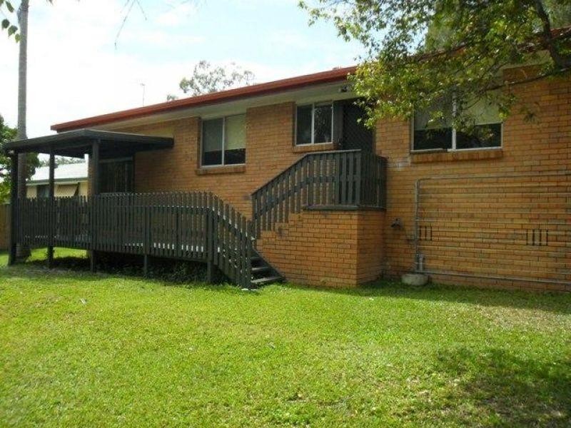 12 Winani Drive, Ashmore QLD 4214