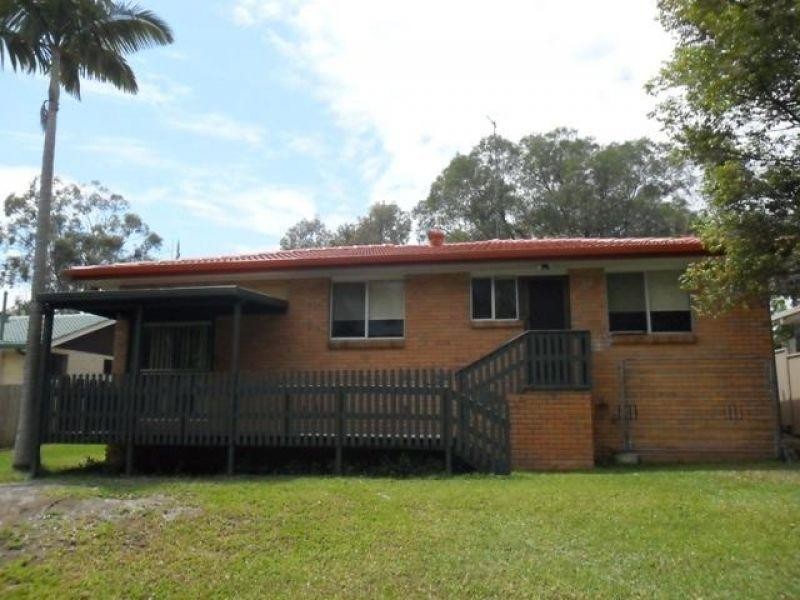 12 Winani Drive, Ashmore QLD 4214