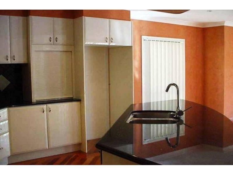 14 Petworth Court, Arundel QLD 4214