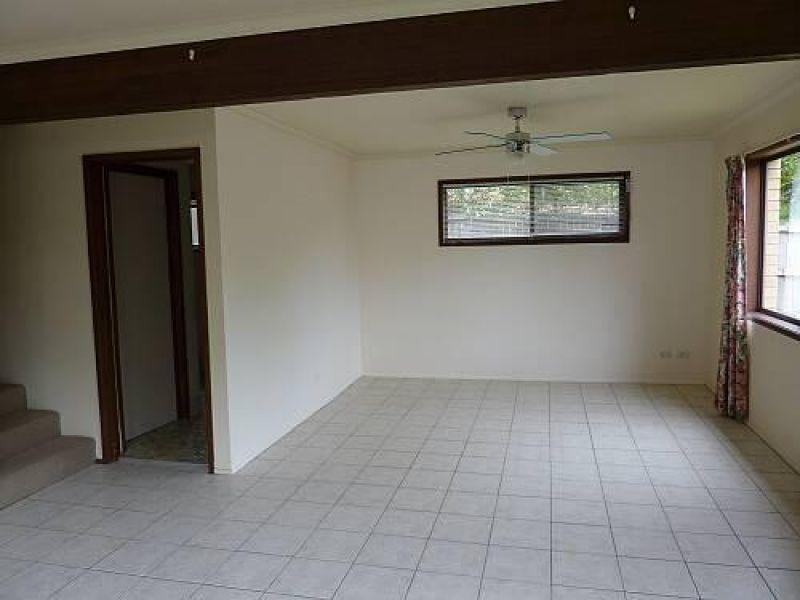 2/13 Caroline Avenue, Southport QLD 4215