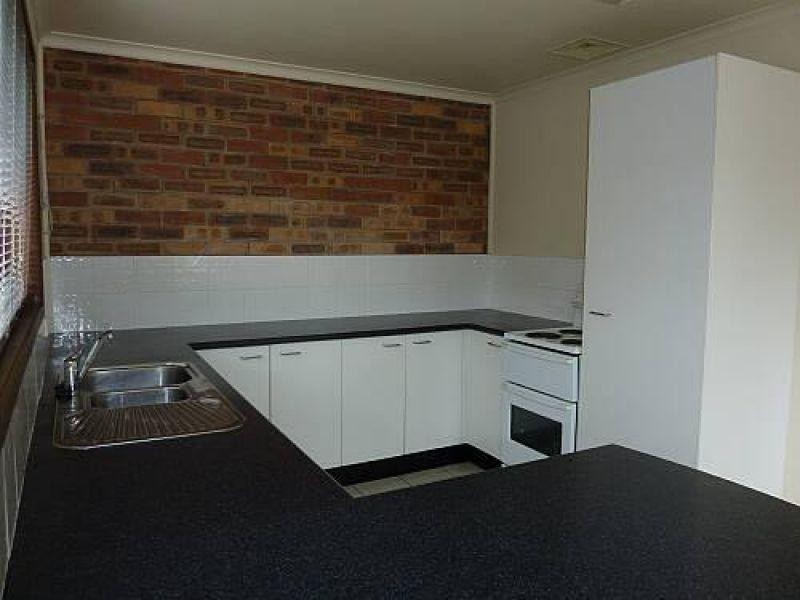 2/13 Caroline Avenue, Southport QLD 4215