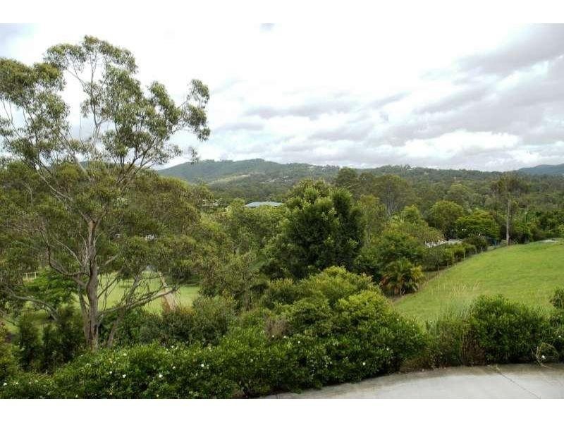 2 Riverina Court, Mudgeeraba QLD 4213