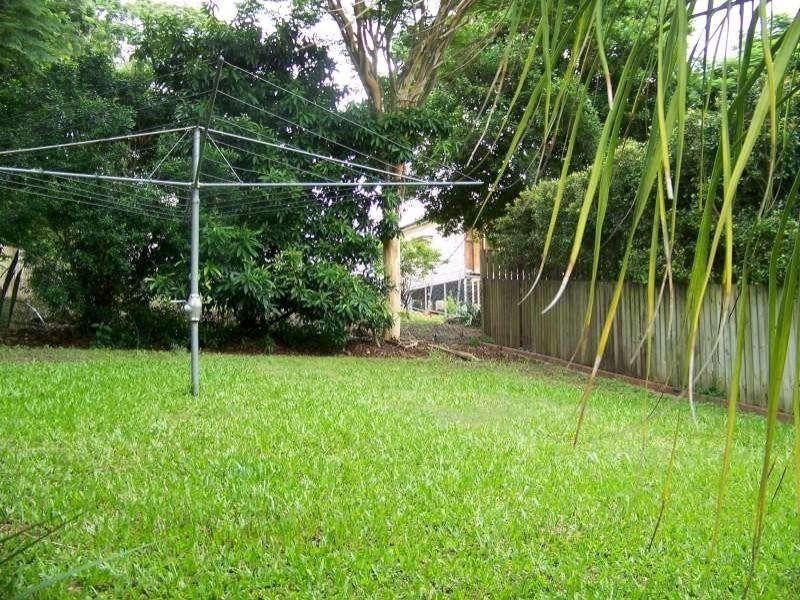 23 Empress Terrace, Bardon QLD 4065