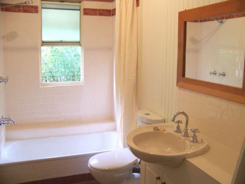 23 Empress Terrace, Bardon QLD 4065