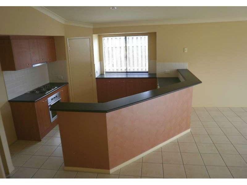 9 Beerwah Street, Pacific Pines QLD 4211