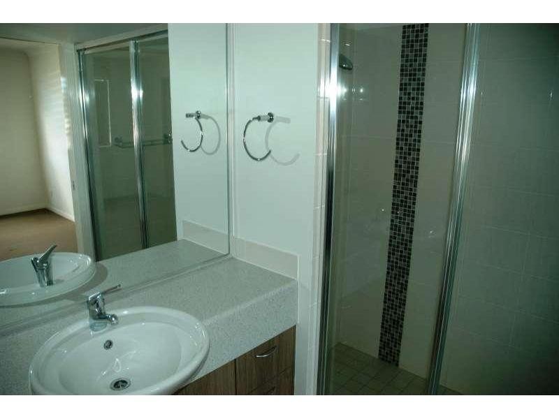 8/38 Johnston Street, Southport QLD 4215