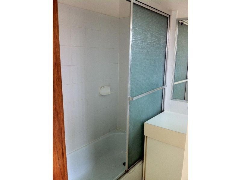 1/271 Wardoo Street, Labrador QLD 4215