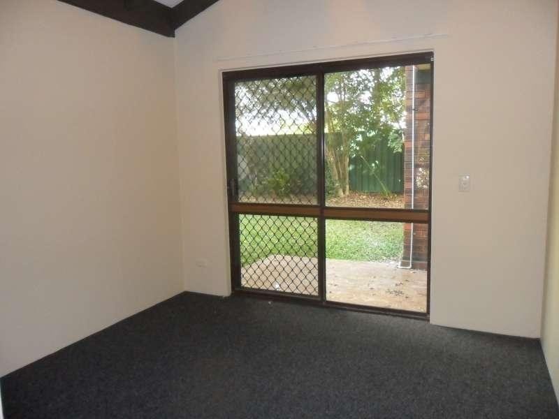 26/111 Salerno Street, Bundall QLD 4217