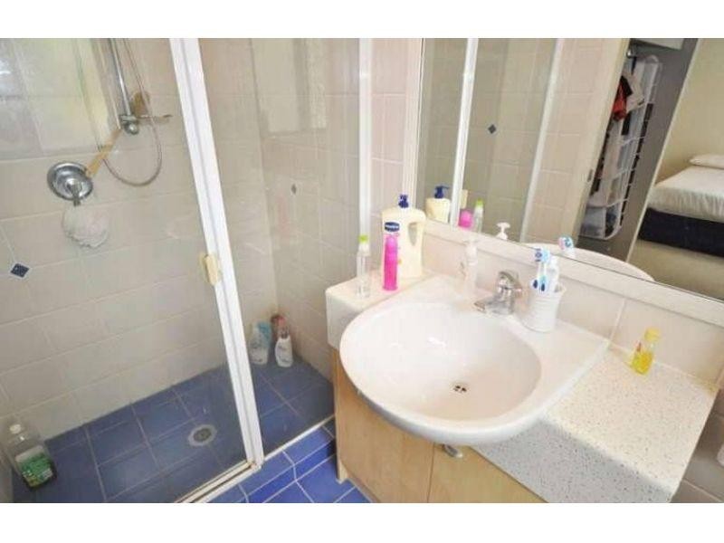 5/23 Bath Street, Labrador QLD 4215