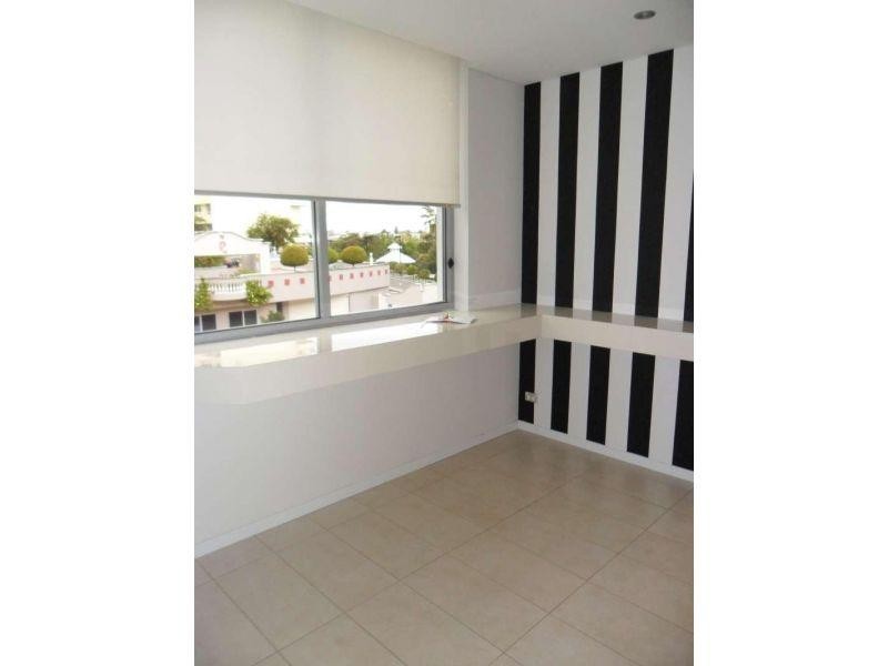 419/1 Aqua Street, Southport QLD 4215