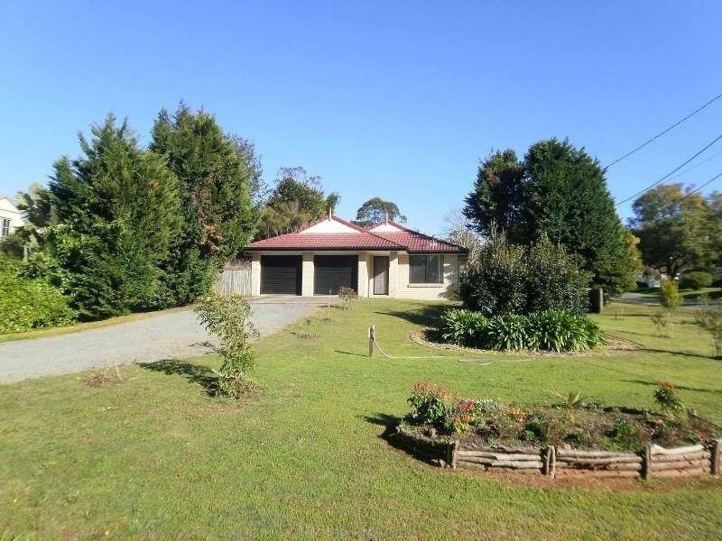65 Coomera Gorge Drive, Tamborine Mountain QLD 4272