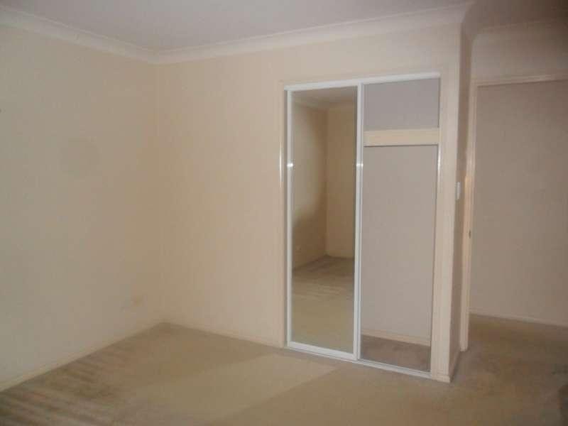 4 Magpie Court, Burleigh Waters QLD 4220