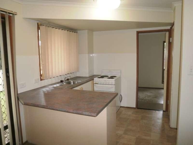 2/31 Corunna Crescent, Ashmore QLD 4214