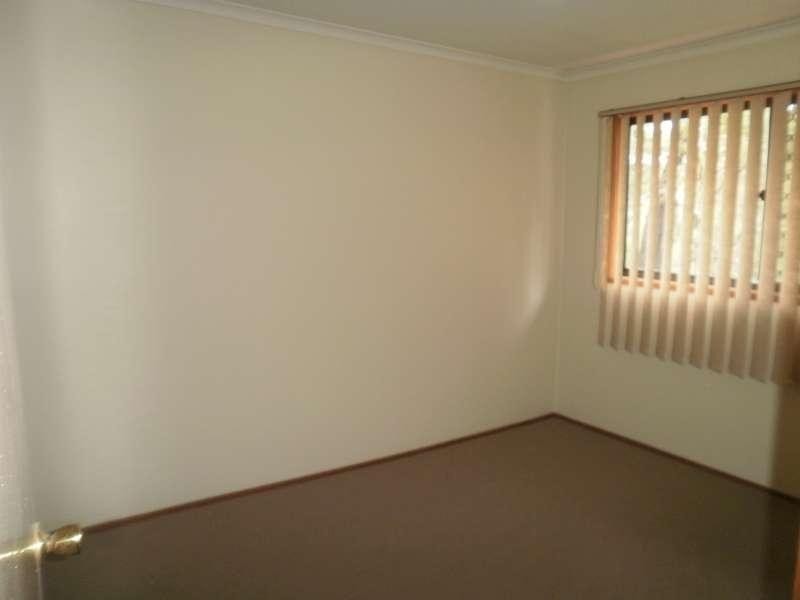 2/31 Corunna Crescent, Ashmore QLD 4214