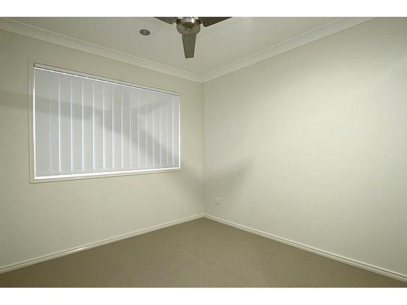 2/8 Lotus Avenue, Bellmere QLD 4510