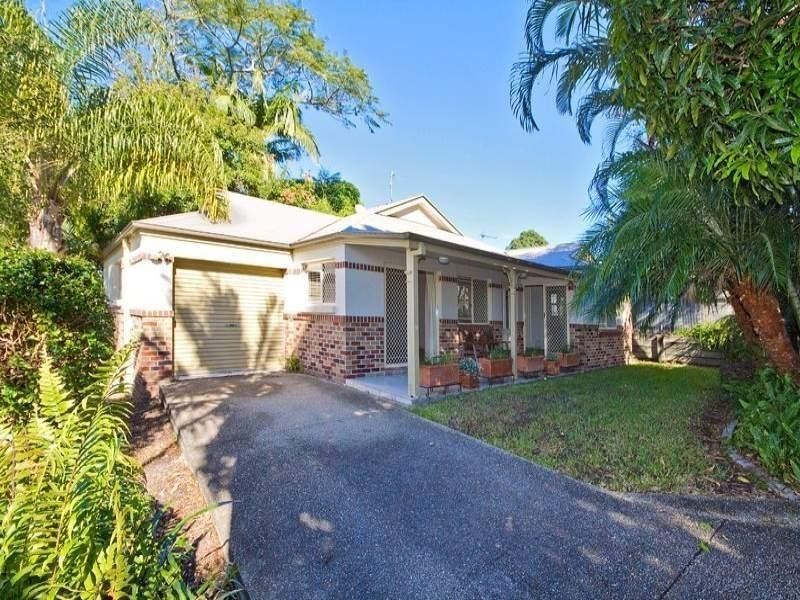 2/98 Johnston Street, Southport QLD 4215