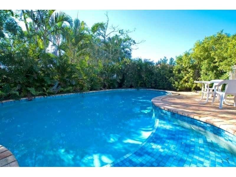 18 Armstrong Way, Highland Park QLD 4211