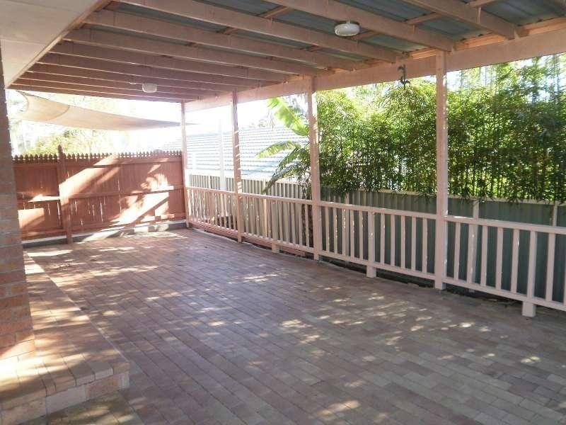18 Armstrong Way, Highland Park QLD 4211