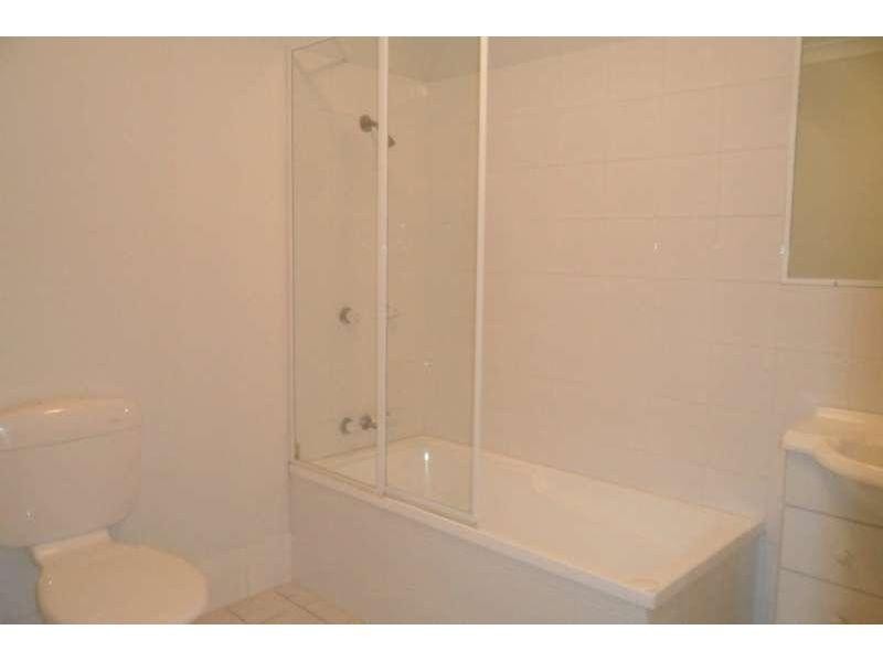 17/5 Lloyd Street, Southport QLD 4215