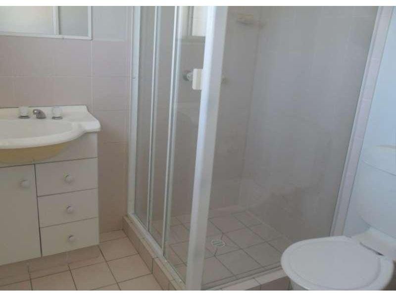 17/5 Lloyd Street, Southport QLD 4215