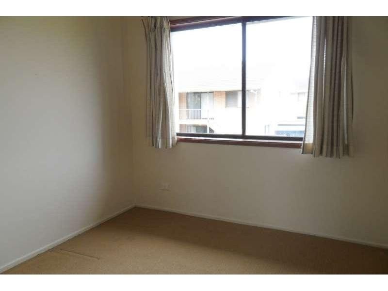 7/7 Christina Court, Mermaid Waters QLD 4218