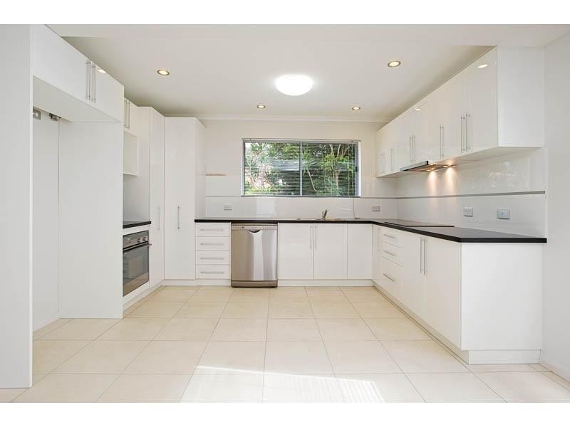 109 Regatta Avenue, Southport QLD 4215