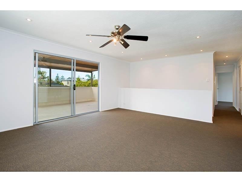 109 Regatta Avenue, Southport QLD 4215