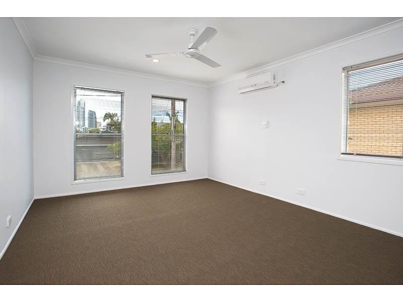 109 Regatta Avenue, Southport QLD 4215