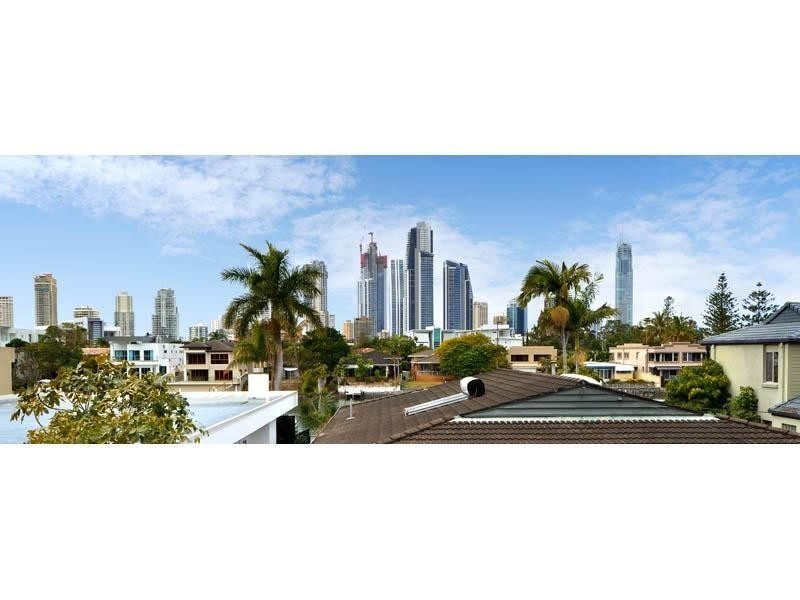 109 Regatta Avenue, Southport QLD 4215