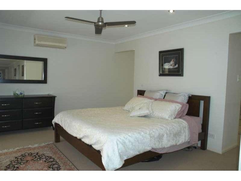 3 River Links Boulevard East, Helensvale QLD 4212
