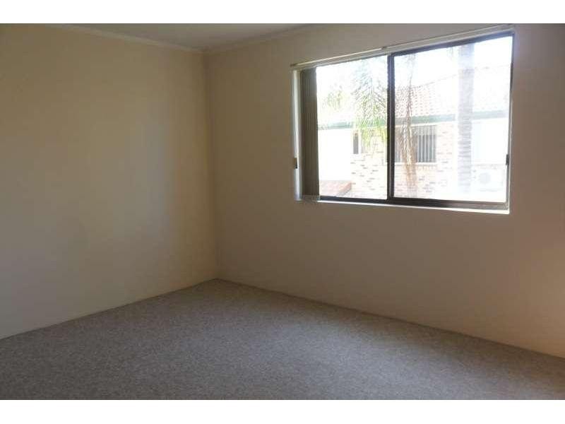 7/3 Ahern Street, Labrador QLD 4215