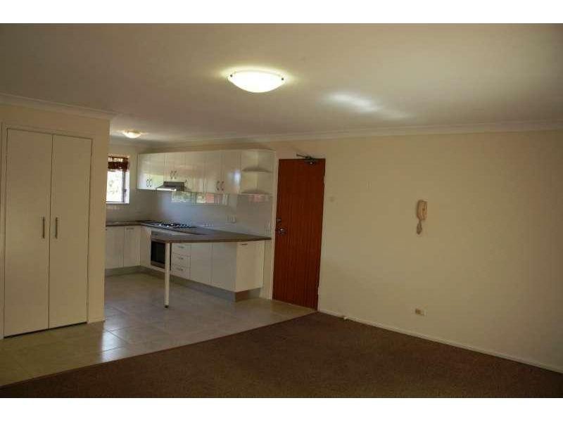 11/175 Muir Street, Labrador QLD 4215