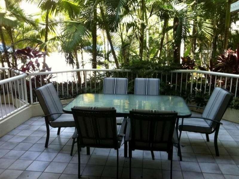 6/27 Wharf Road, Surfers Paradise QLD 4217